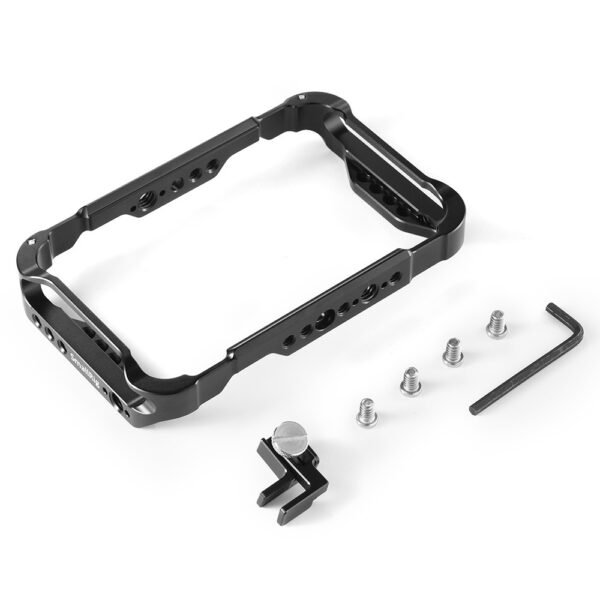 Smallrig Cage for Shinobi CMA2305 with a 5-inch AtomX screen