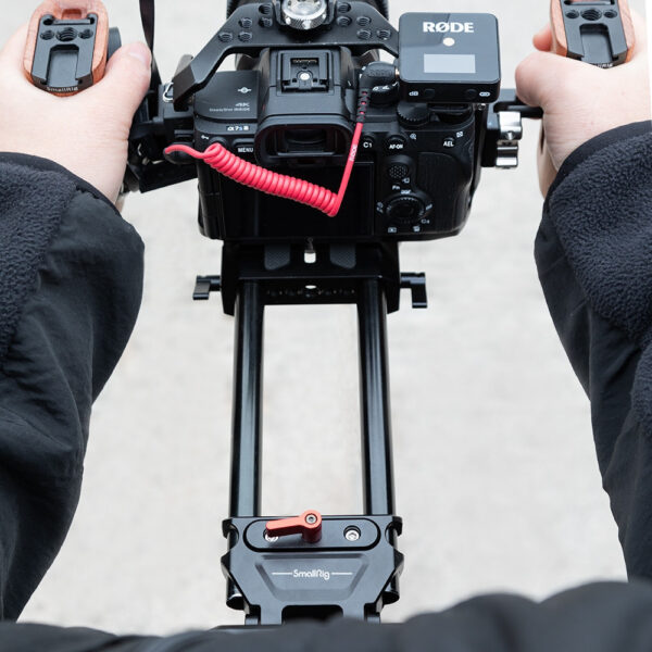 SmallRig Mehrfach verstellbare Brustpolster-Montageplatte mit Stangenklemme MD3183B