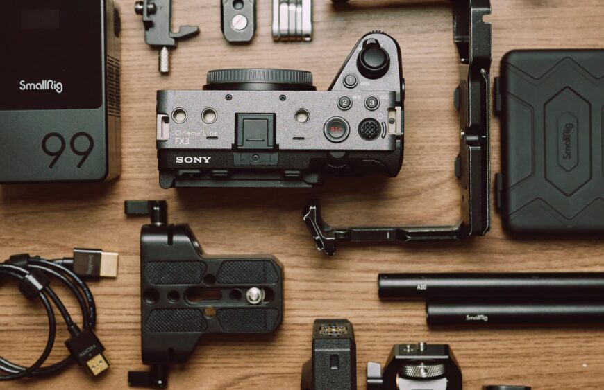 Building the Ultimate #SonyFX3 Rig to unleash the cinematic potential! Featuring...