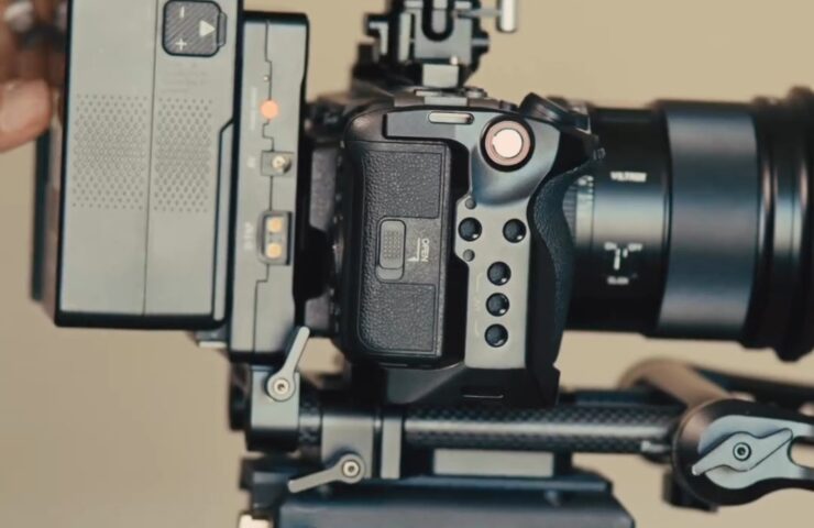 From Tripods to Battery, SmallRig has you covered for your #SonyFX3 cinema camer...