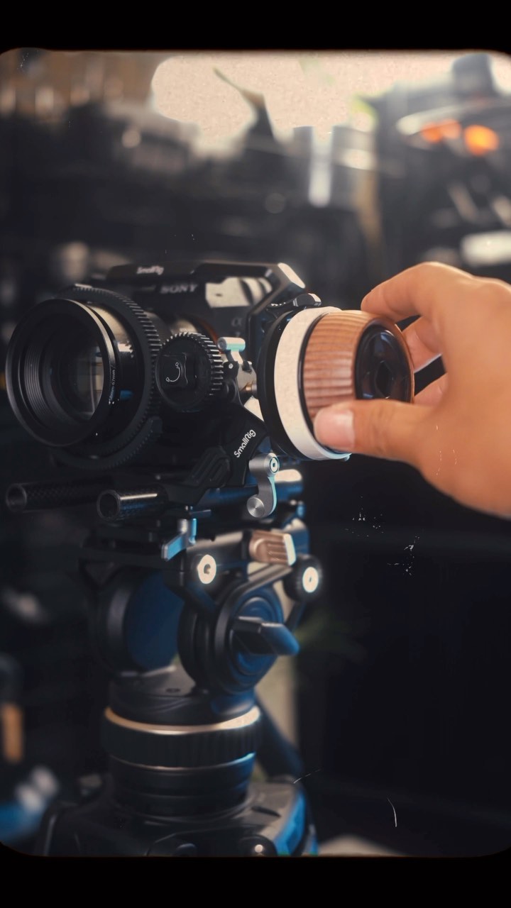 Unbox the #SmallRig F60 Follow Focus with us and say goodbye to out-of-focus sho...