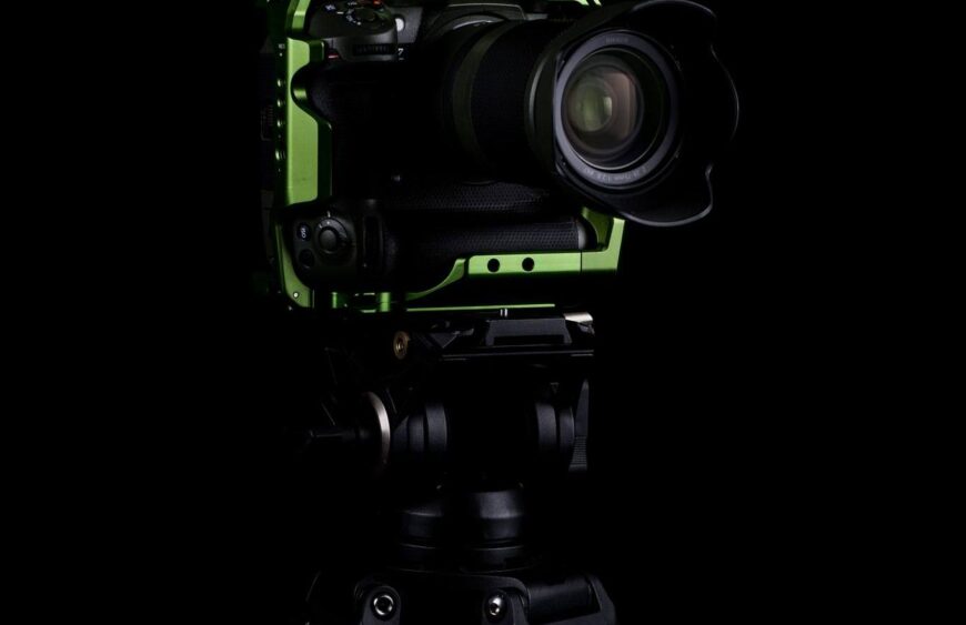 Meet our latest custom creation - the SmallRig Camera Cage for Nikon Z 9 (ID: 31...