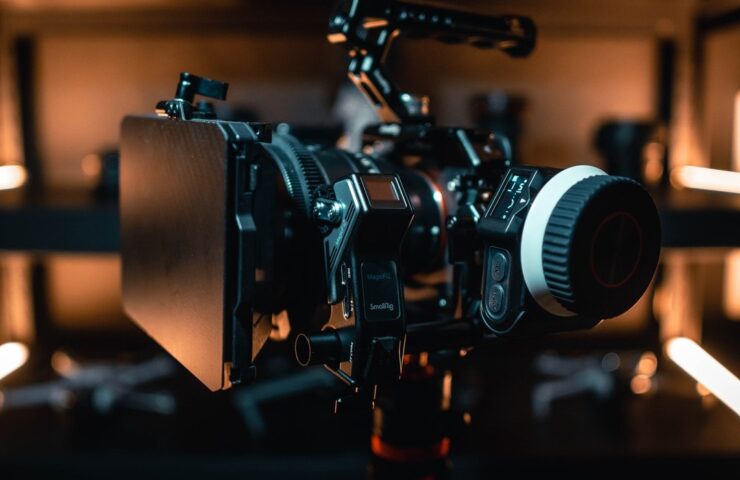 Embrace Creative Freedom with #SmallRigShowing the ultimate camera rig of @rya...