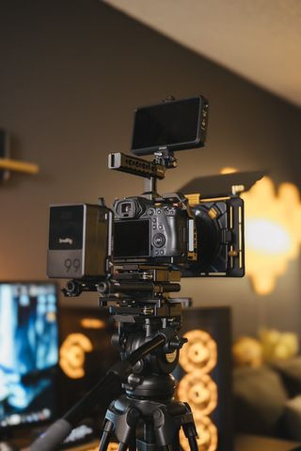 Entfesseln Sie das unbegrenzte Potenzial Ihrer Canon R5 mit dem Ultimate Rig! Kompakt,...