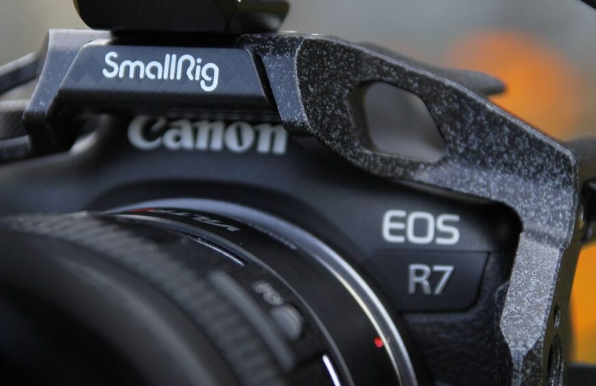 SmallRig „Black Mamba“-Käfig + SmallRig Hochleistungs-Fluidkopf-Stativ AD-01 = Ulti...