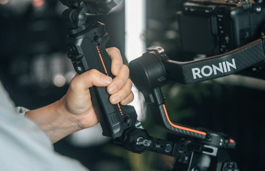 Powerful all around, the Sling Handgrip helps ensure smooth movement and achieve...