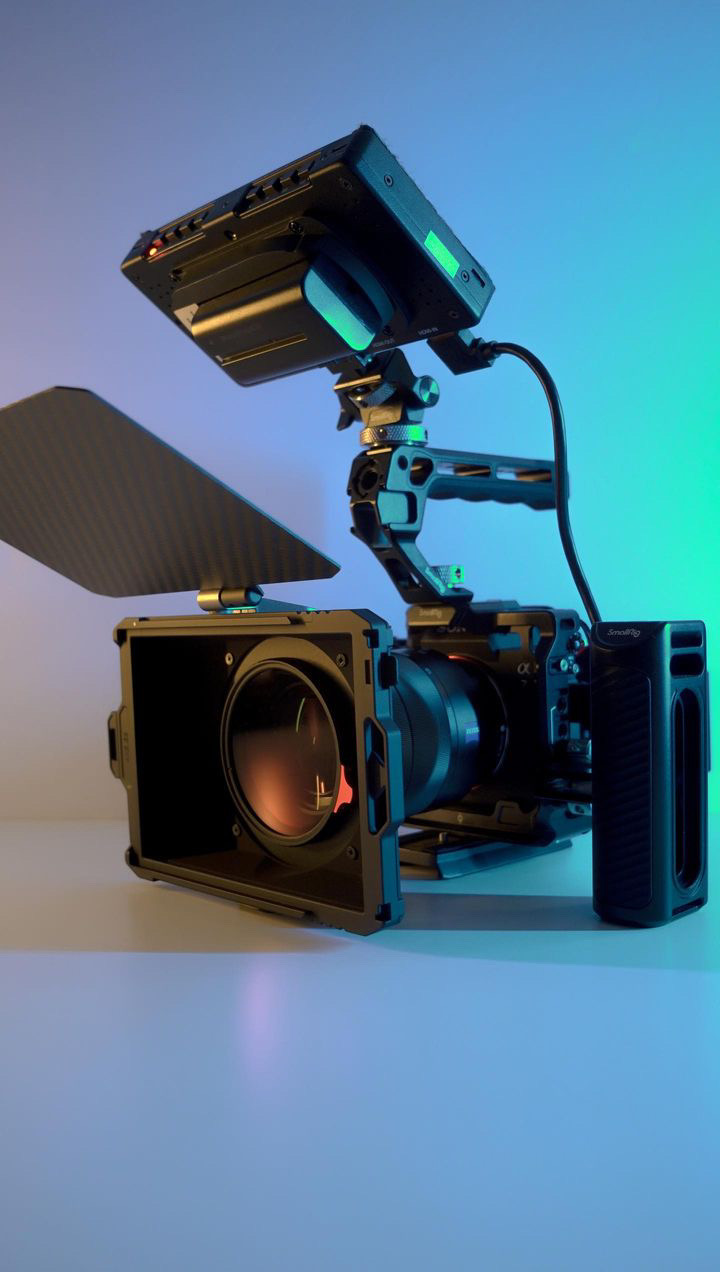 Dive into the world of boundless creativity with the #SmallRig DIY camera rig ex...