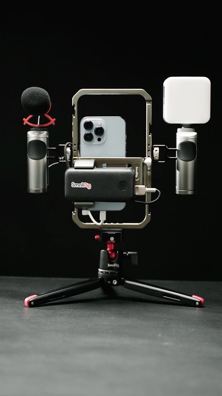 Versatility is another name for #SmallRig All-in-One Video Kit Ultra, isn‘t it?
...
