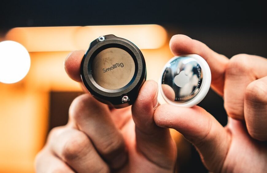 Using An AirTag On Your CameraIf you have worries about losing your gear, @sma...