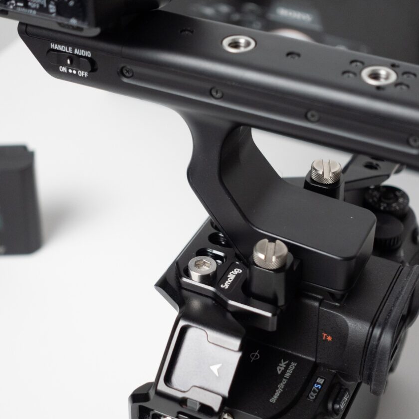 Are you thinking about how to mount the XLR handle on your Sony Alpha 7 IV or Al...