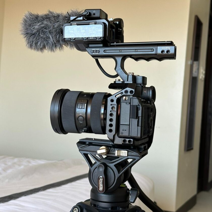 Suchen Sie nach einer Lösung, um den Sony FX3/FX30 XLR-Griff an einem Sony A zu montieren...