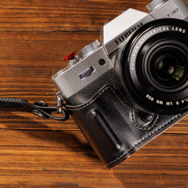Smallrig Kit de protection en cuir moitié pour FUJIFILM X-T30 / X-T30 II / X-T30 III (Noir) 5669 4 Smallrig Kit de protection en cuir moitié pour FUJIFILM X-T30 / X-T30 II / X-T30 III (Noir) 5669